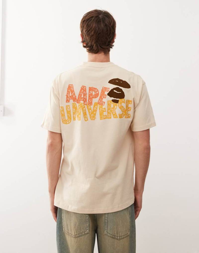 AAPE by A BATHING APE - Boxy-Fit-T-Shirt in Hellbraun mit Brust- und Rückenprint-Brown von AAPE BY A BATHING APE®