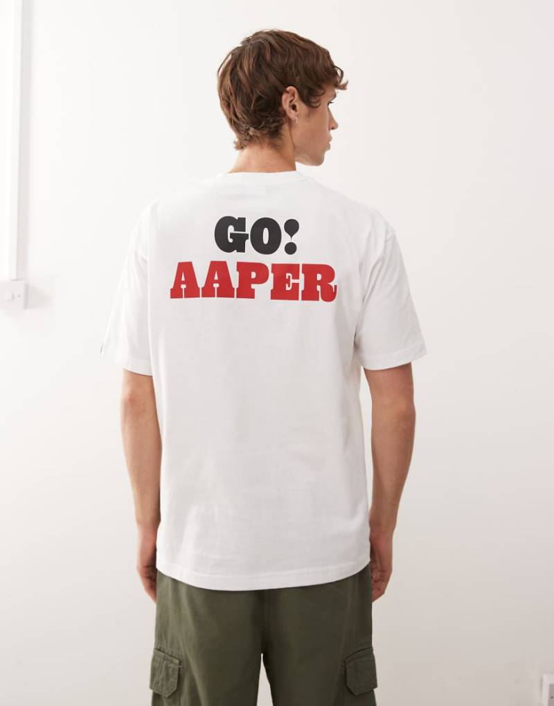 AAPE by A BATHING APE - Boxy-Fit-T-Shirt in Weiß mit „Go Aaper"-Print auf der Vorder- und Rückseite von AAPE BY A BATHING APE®
