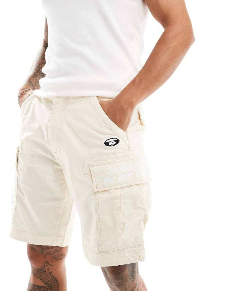 AAPE by A BATHING APE - Cargo-Utility-Shorts in Sand-Neutral von AAPE BY A BATHING APE®