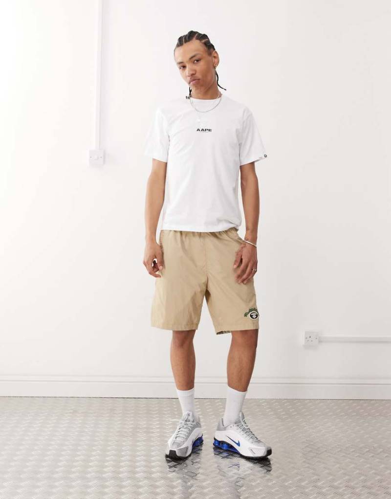 Aape by A Bathing Ape - Gewebte Shorts in Beige mit Logo-Grün von AAPE BY A BATHING APE®