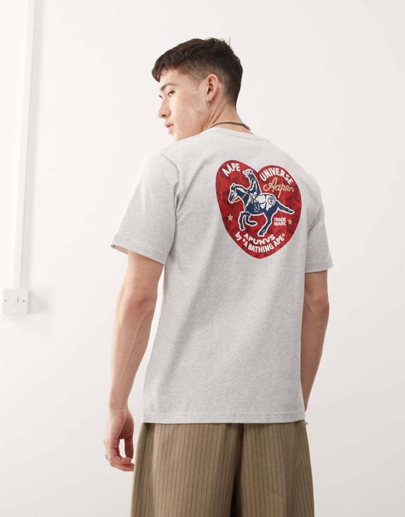 Aape by A Bathing Ape - T-Shirt in meliertem Grau mit Herz-Logoprint auf dem Rücken von AAPE BY A BATHING APE®
