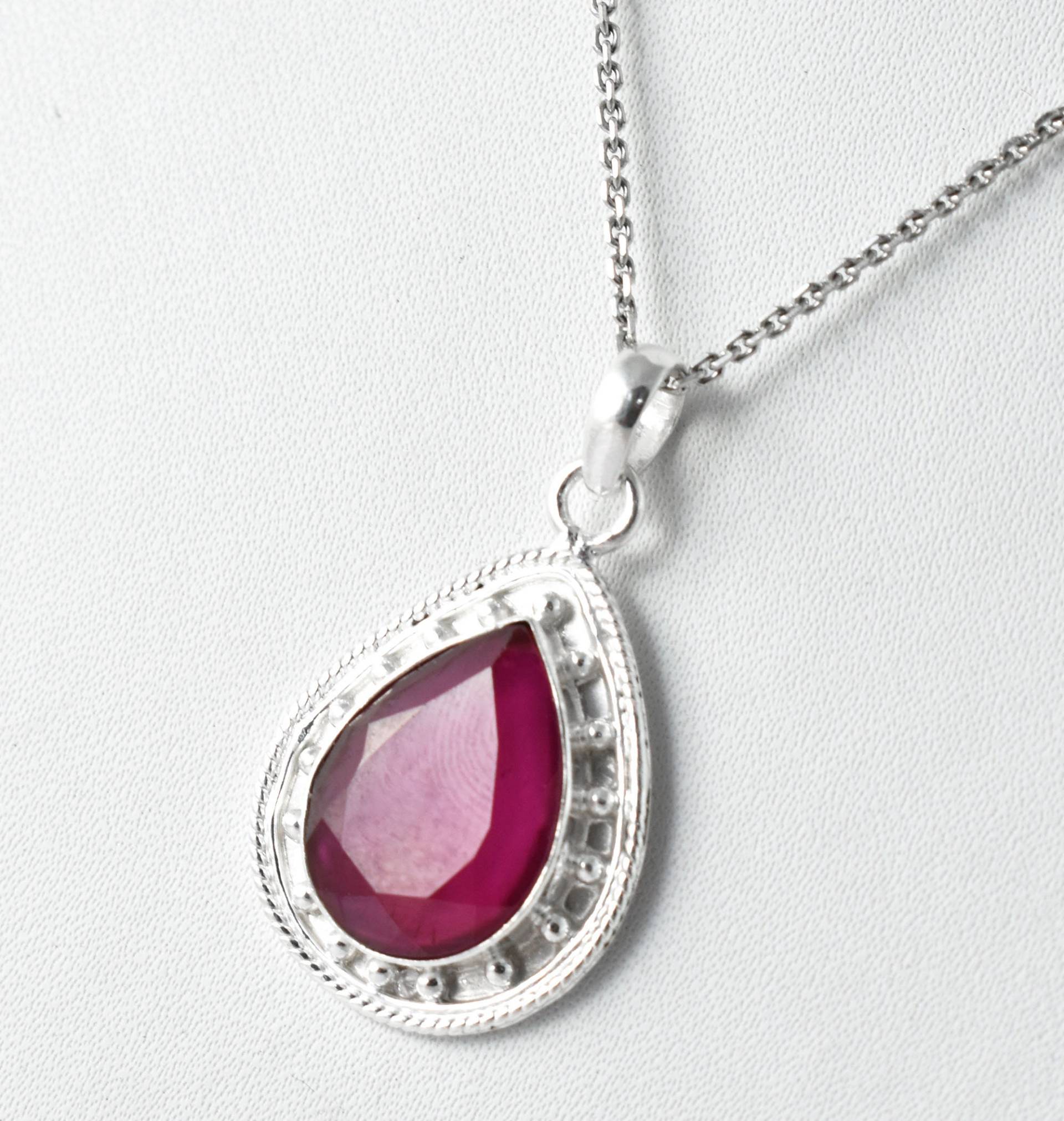 Rubin Anhänger-Antiker Pandant-Zierlicher Boho Anhänger-Silber Handgefertigter Designer Anhänger-Rubin Schmuck-Geburtsstein Halskette-Brautjungfer von AARJewels
