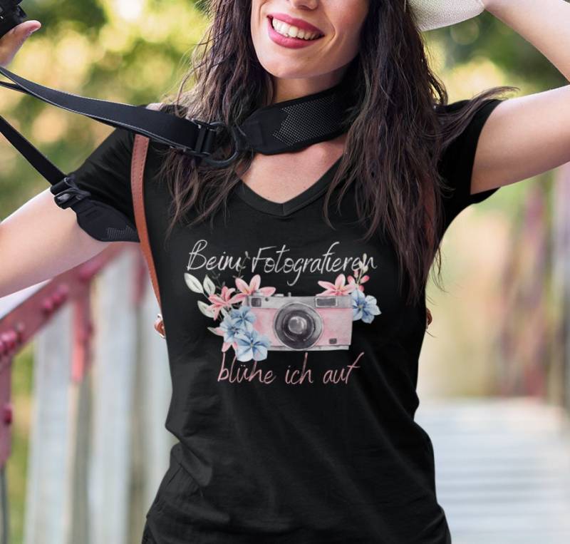 Aufblühen - Ladies V-Neck Shirt Aufblühen - Ladies V-Neck Shirt von ABFoliendesign