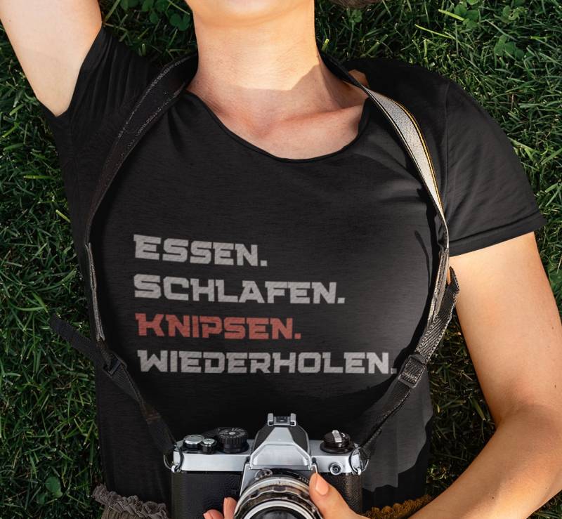 Essen Schlafen Knipsen Wiederholen - Fotografie Ladies Premium Shirt Essen Schlafen Knipsen Wiederholen - Fotografie Ladies Premium Shirt von ABFoliendesign