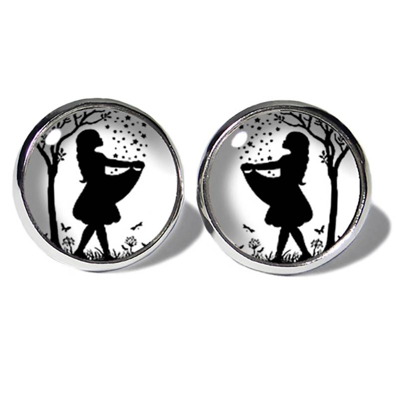 Edelstahl Ohrstecker Silber Motiv Sterntaler Abouki Handgefertigte Ohrringe Ohrschmuck Damen Kinder Märchen Scherenschnitt Geschenk-Idee von ABOUKI