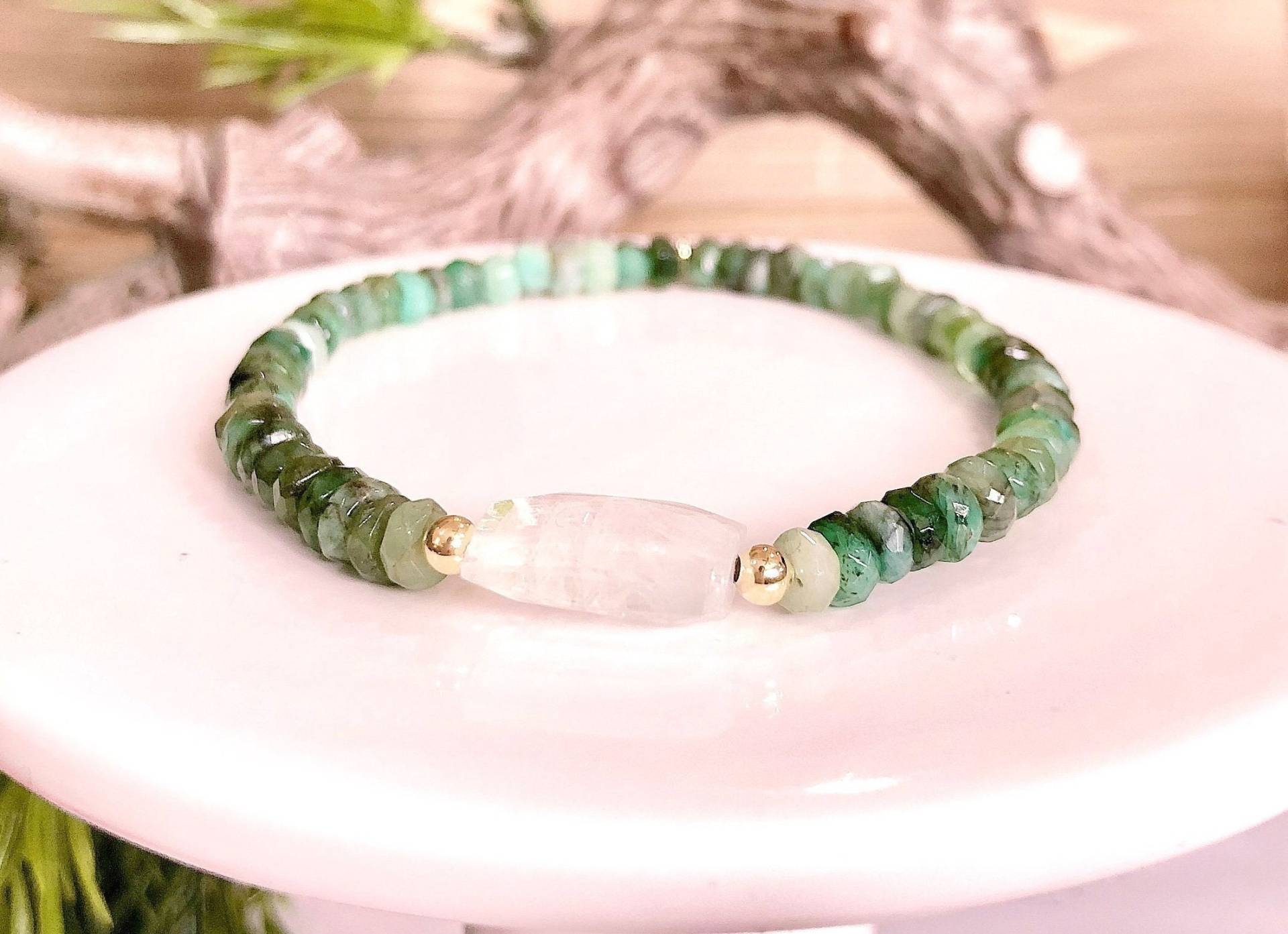 Roh Smaragd Armband Gold, Mai Birthstone Armband, Schmuck Trends, Grüner Stein Halbedelstein, Brautjungfer Geschenk Roh Smaragd Armband Gold, Mai Birthstone Armband, Schmuck Trends, Grüner Stein Halbedelstein, Brautjungfer Geschenk von ABSHEL