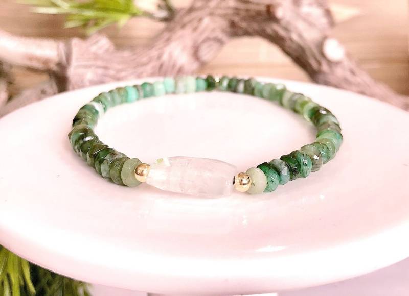 Roh Smaragd Armband Gold, Mai Birthstone Armband, Schmuck Trends, Grüner Stein Halbedelstein, Brautjungfer Geschenk Roh Smaragd Armband Gold, Mai Birthstone Armband, Schmuck Trends, Grüner Stein Halbedelstein, Brautjungfer Geschenk von ABSHEL