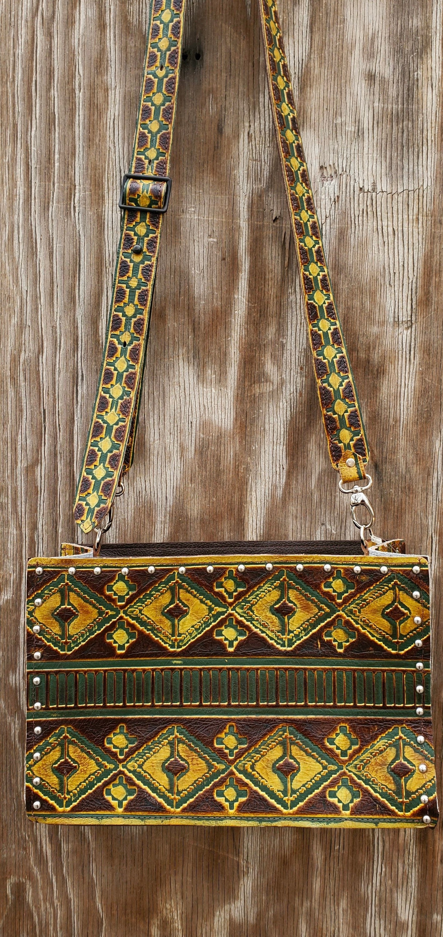 st7 Sofort Versandbereit Gelb Aztec Western Distressed Lederhandtasche Rodeo Tote Geldbörse st7 Sofort Versandbereit Gelb Aztec Western Distressed Lederhandtasche Rodeo Tote Geldbörse von ABitABling