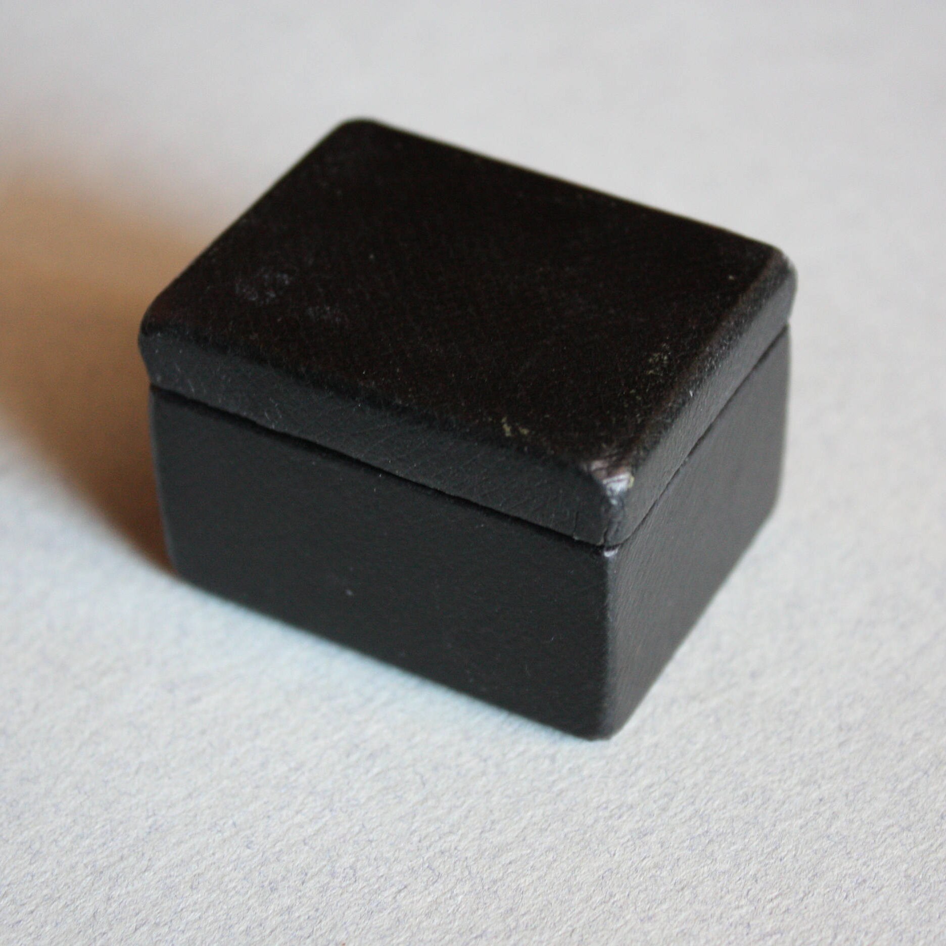 Vintage Ring Box Blau Innen, Schmuckboxen, Lederbox, Marmorpapierbox, Vintagebox, Antike Box, Schmuckkästchen, Ringbox Vorschlagen Vintage Ring Box Blau Innen, Schmuckboxen, Lederbox, Marmorpapierbox, Vintagebox, Antike Box, Schmuckkästchen, Ringbox Vorschlagen von ABookTailorLab