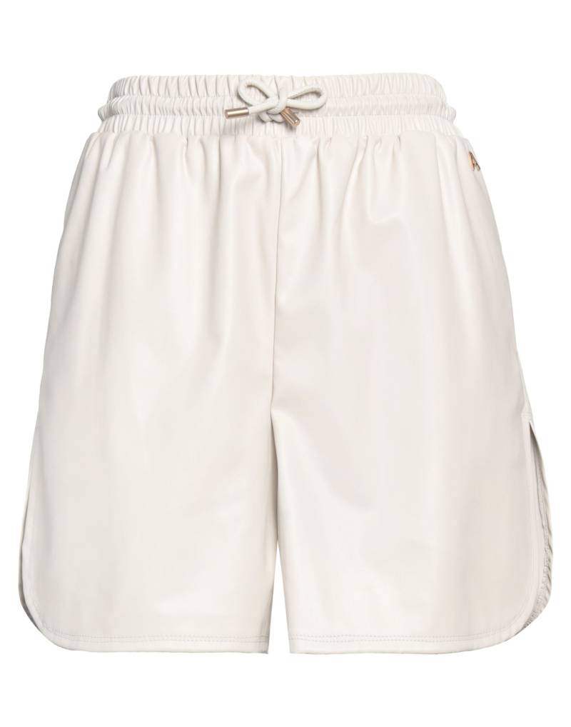 ACTITUDE by TWINSET Shorts & Bermudashorts Damen Hellgrau von ACTITUDE by TWINSET