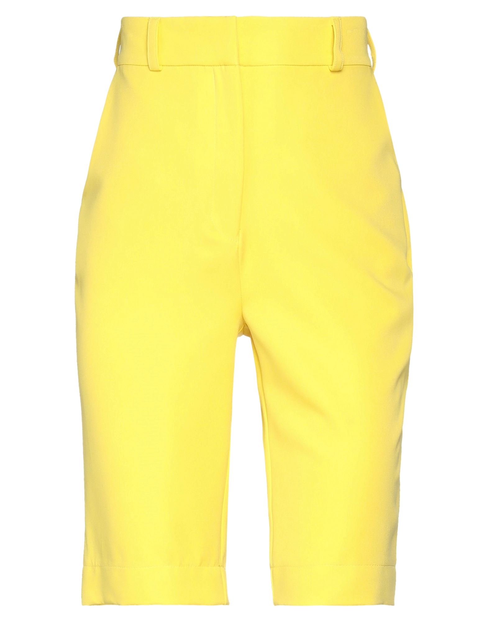 ACTUALEE Shorts & Bermudashorts Damen Gelb von ACTUALEE
