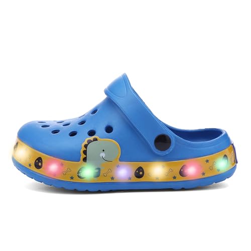 Kinder LED Clogs Sommer Hausschuhe Niedliche Leichte Strand Sandalen Jungen Mädchen Dinosaurier Gartenarbeit Clogs Gummi Hausschuhe Kinder LED Clogs Sommer Hausschuhe Niedliche Leichte Strand Sandalen Jungen Mädchen Dinosaurier Gartenarbeit Clogs Gummi Hausschuhe von ACosySch