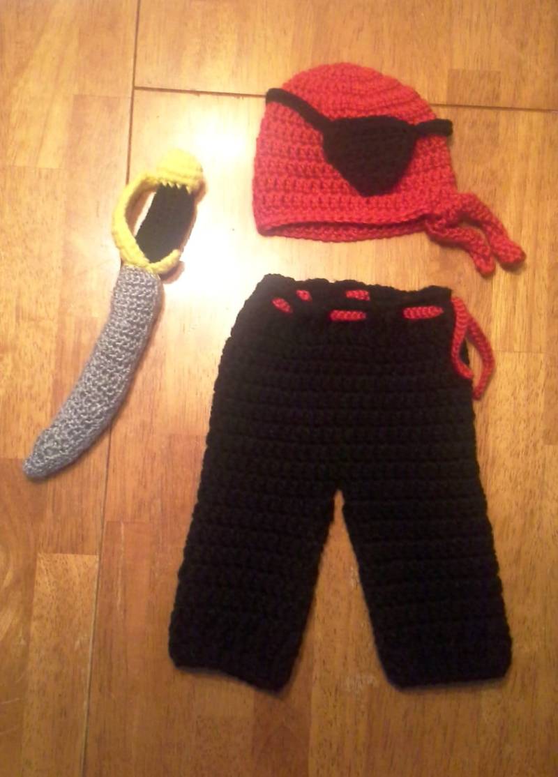 Baby Piraten Outfit von ACrochetDesigns