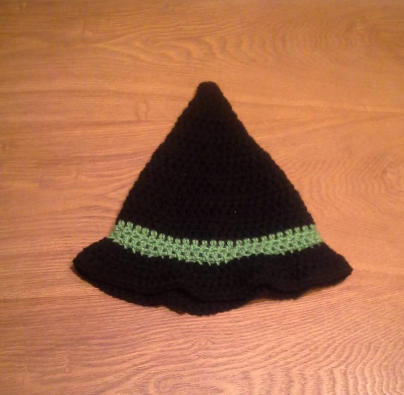 Hexe Hut von ACrochetDesigns