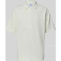 ADIDAS SPORTSWEAR Regular Fit Poloshirt mit Label-Stitching und Reißverschluss in Offwhite, Größe XXL ADIDAS SPORTSWEAR Regular Fit Poloshirt mit Label-Stitching und Reißverschluss in Offwhite, Größe XXL von ADIDAS SPORTSWEAR