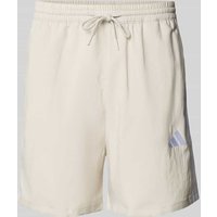 ADIDAS SPORTSWEAR Shorts mit Label-Stitching und elastischem Bund in Sand, Größe M von ADIDAS SPORTSWEAR