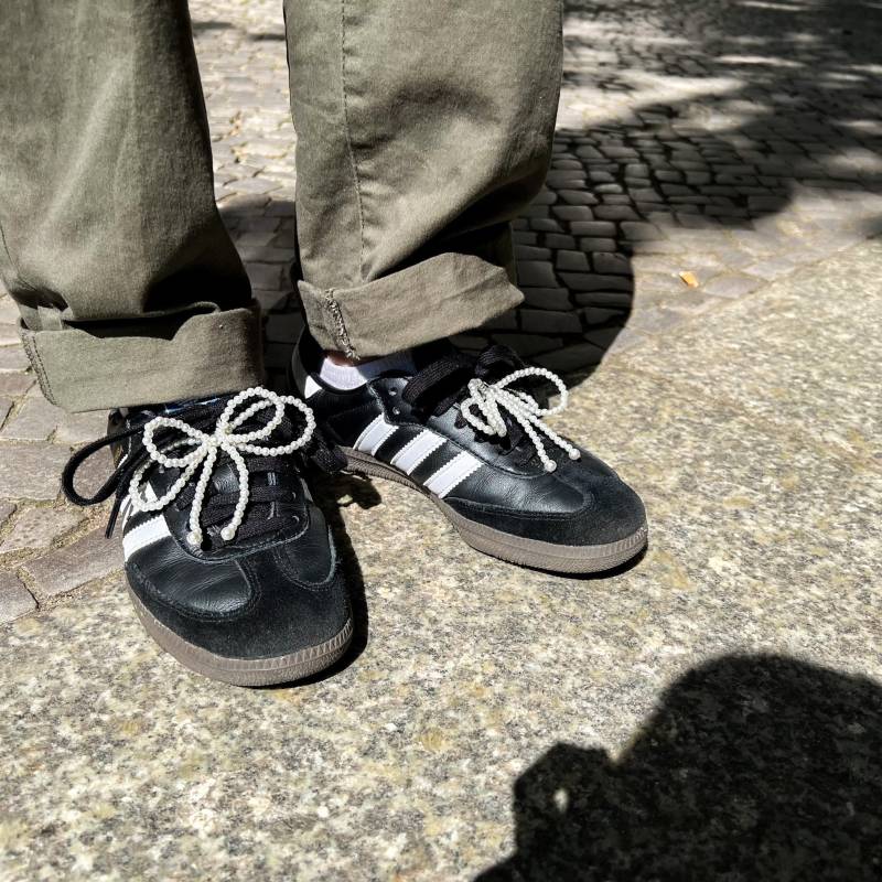 Perlen Schleife Sneaker Accessoires Schuhanhänger | Paar von adoreatelierberlin