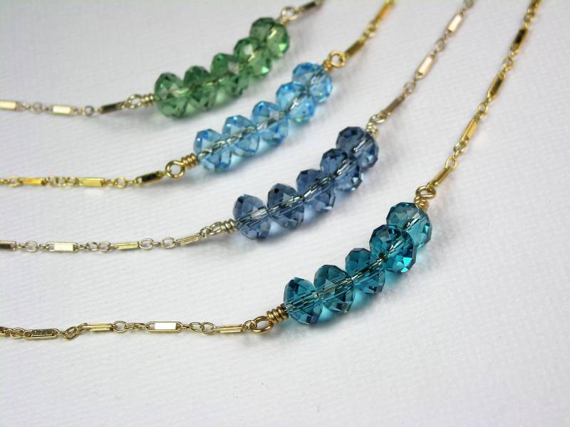 Swarovski Kristall Minimalist Bar Halskette, 14K Gold Filled Oder Sterling Silber Swarovski Kristall Minimalist Bar Halskette, 14K Gold Filled Oder Sterling Silber von ADORNMENTSCOLLECTION