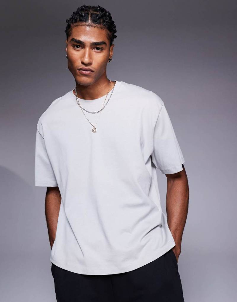 ADPT - Kastiges Oversize-T-Shirt in Grau von ADPT