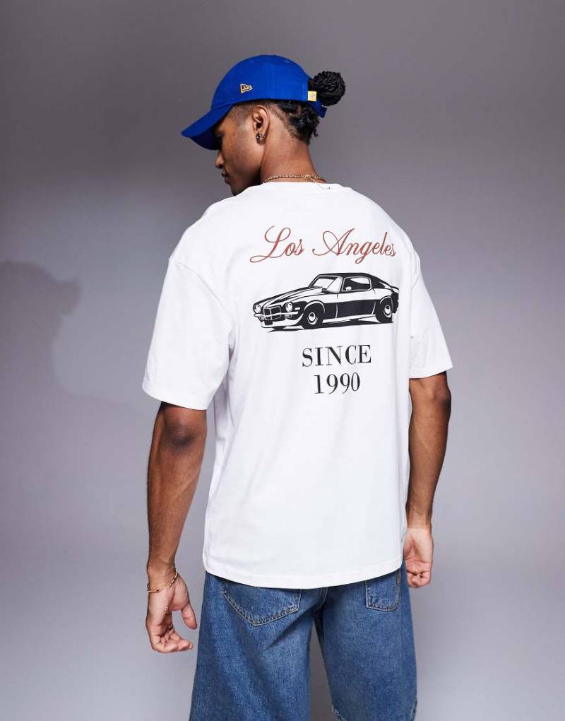 ADPT - Oversize-T-Shirt in Cremeweiß mit Auto-Print auf dem Rücken von ADPT