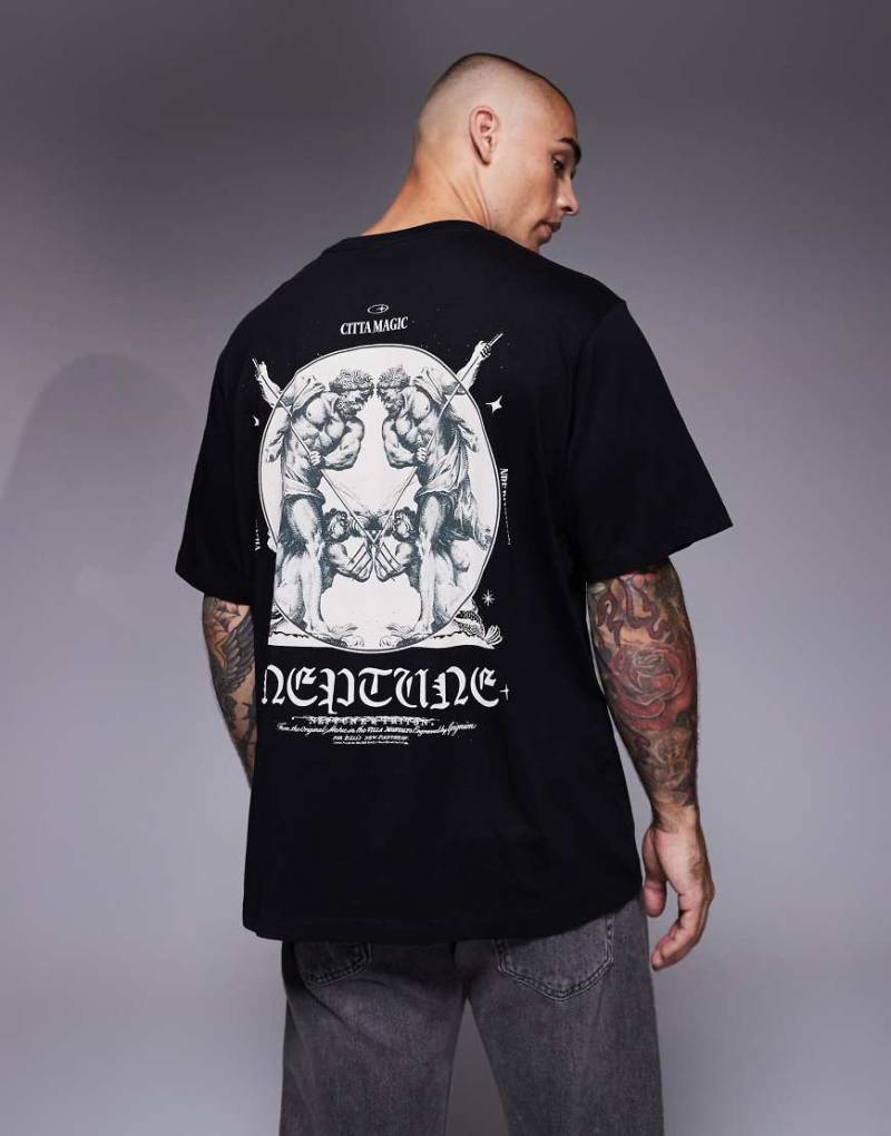 ADPT - Oversize-T-Shirt in Schwarz mit Rückengrafik von ADPT