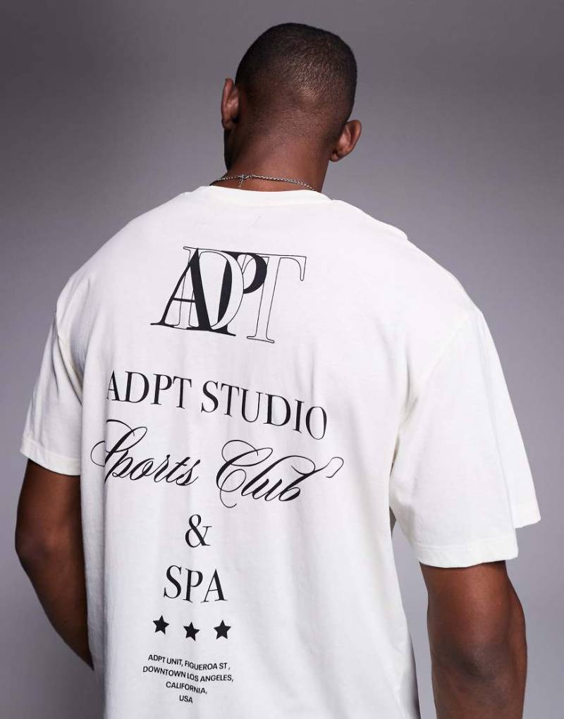 ADPT - Oversize-T-Shirt in Wollweiß mit Rückenprint von ADPT