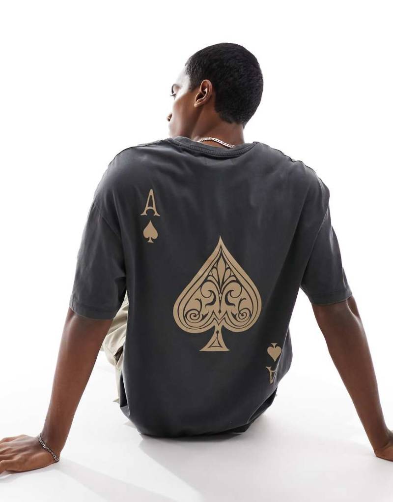 ADPT - Oversize-T-Shirt in verwaschenem Grau mit Pik-Ass-Rückenprint von ADPT