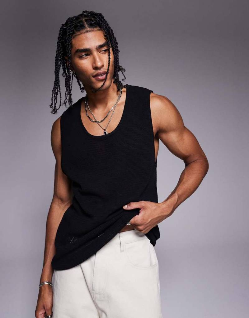 ADPT - Oversize-Trägershirt aus Häkelstrick in Schwarz von ADPT