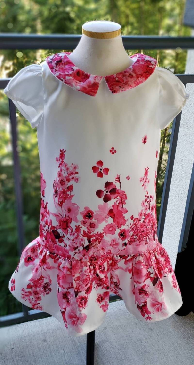 Wunderschönes Kinderkleid Mit Volant in Rosa Und Grün(Kostenloser Versand Wunderschönes Kinderkleid Mit Volant in Rosa Und Grün(Kostenloser Versand von ADUNStyle