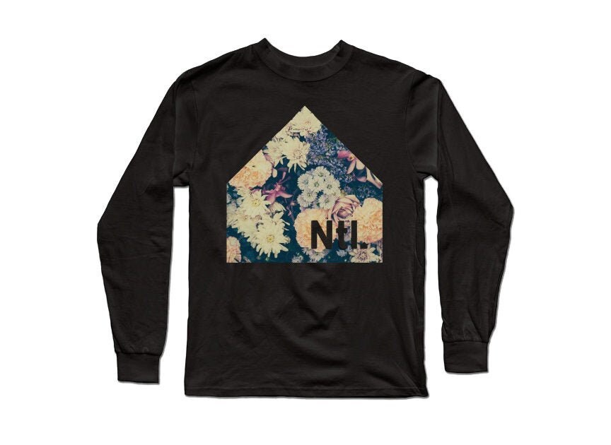 The National Langarm Blumen Unisex Tshirt - Fan Merch The National Langarm Blumen Unisex Tshirt - Fan Merch von ADZdesigns