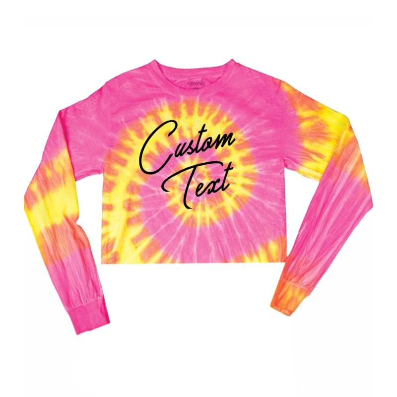 Benutzerdefinierte Text Rosa Multicolor Tie Dye Crop Top Langarm Shirt - Anpassen Tiedye Bachelorette Trendy Personalisierte T-Shirt Festival von ADashofChic