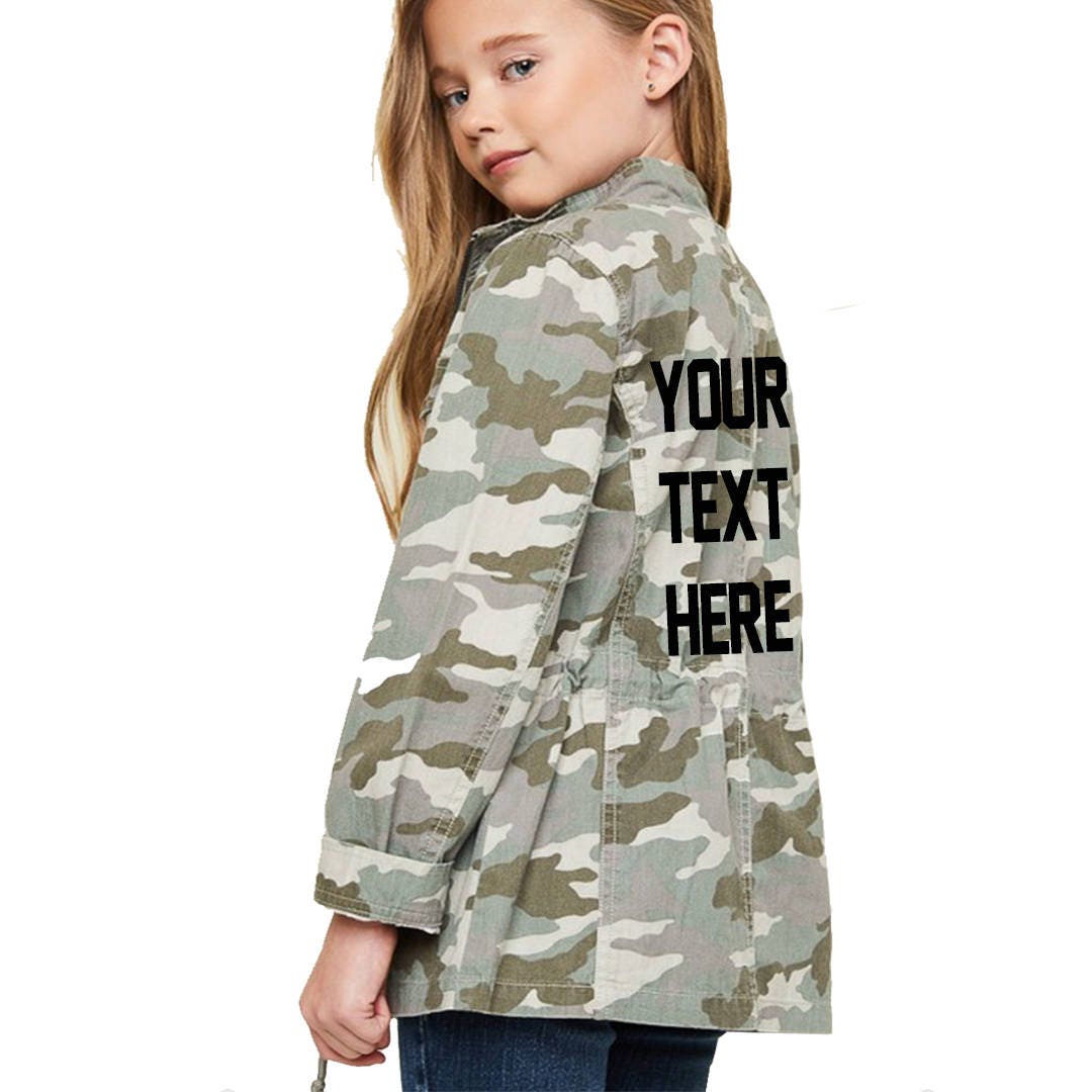 Benutzerdefinierter Text Kids Camo Jacket Oberbekleidung Jacke - Jugendtarnung Kleine Mädchen Herbst Leichte Anorak-Jacke Personalisieren von ADashofChic