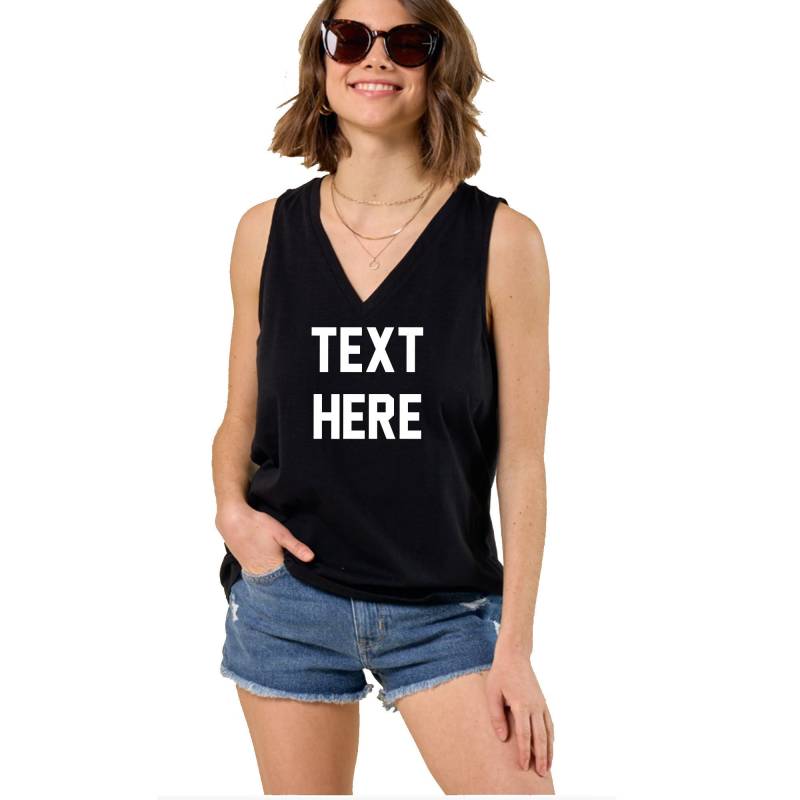 Custom Text Flowy Tank Top Mit V-Ausschnitt - Personalisieren Sie Text Schwarz Weiß Grau Vneck Lange Leichter Tank- Basic Tank-Logo von ADashofChic