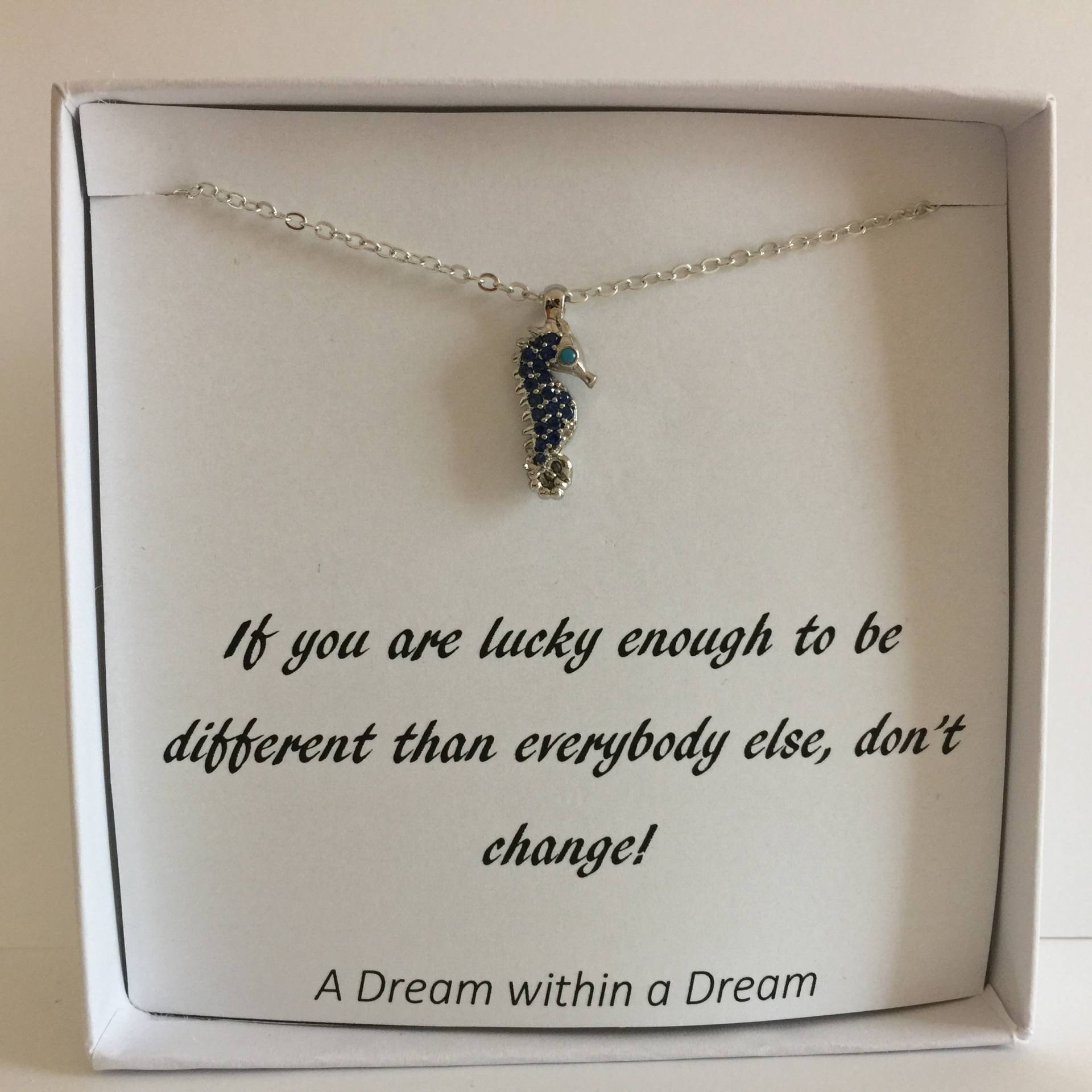 Seepferdchen Halskette, Naturschmuck, Ozean-Schmuck, Edelstein-Meer Pferd, Kleine Meerjungfrau Kette, Ariel Zierlichen Schmuck von ADreamWithinaDreamCo