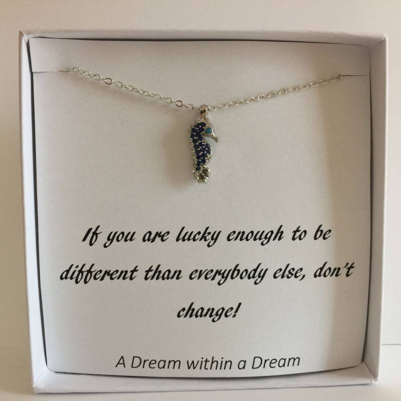 Seepferdchen Halskette, Naturschmuck, Ozean-Schmuck, Edelstein-Meer Pferd, Kleine Meerjungfrau Kette, Ariel Zierlichen Schmuck von ADreamWithinaDreamCo