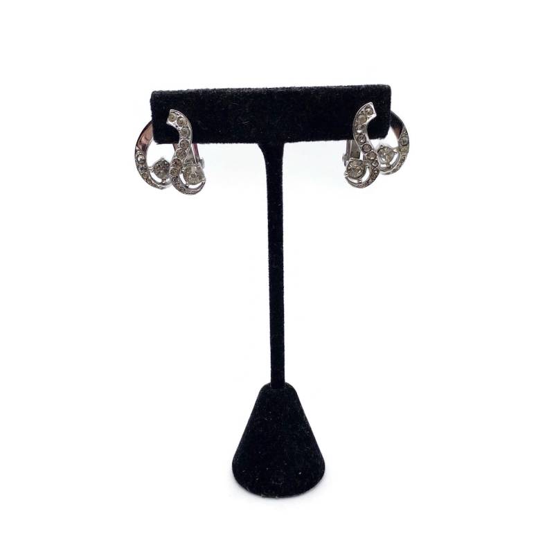 1950Er Jahre Stil Silberfarbene Und Funkelnde Vintage Ohrclips von ADreamersCarnival