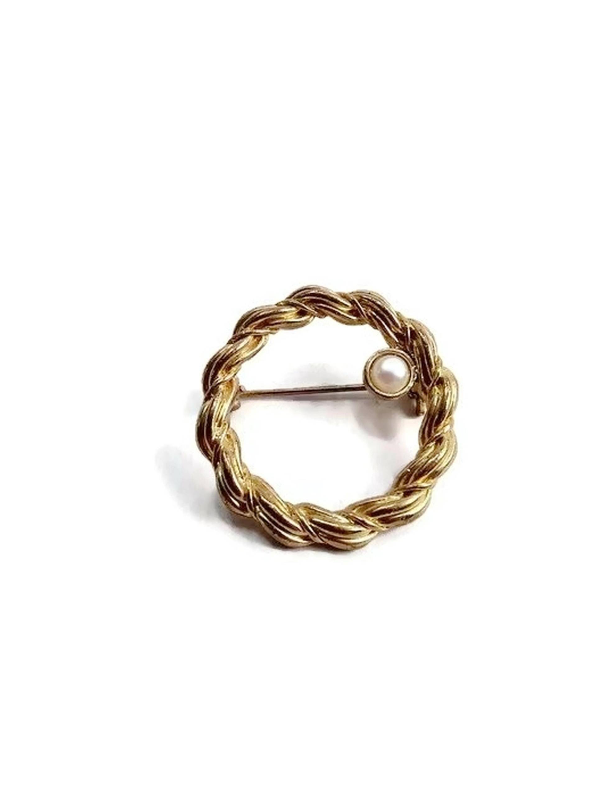 Elegante Vintage Kranz Brosche/Pin. Gold Tone Und Perle. Florales Motiv. Geschenk Für Sie Hochzeit. Braut. Mutter Der von ADreamersCarnival