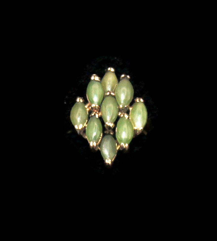 Jade Cluster Ring, Vintage Vermeil Vergoldetes Sterling Silber Mit Grünen Steinen, Größe 5 Ring. Punziert 925 Jade Cluster Ring, Vintage Vermeil Vergoldetes Sterling Silber Mit Grünen Steinen, Größe 5 Ring. Punziert 925 von ADreamersCarnival