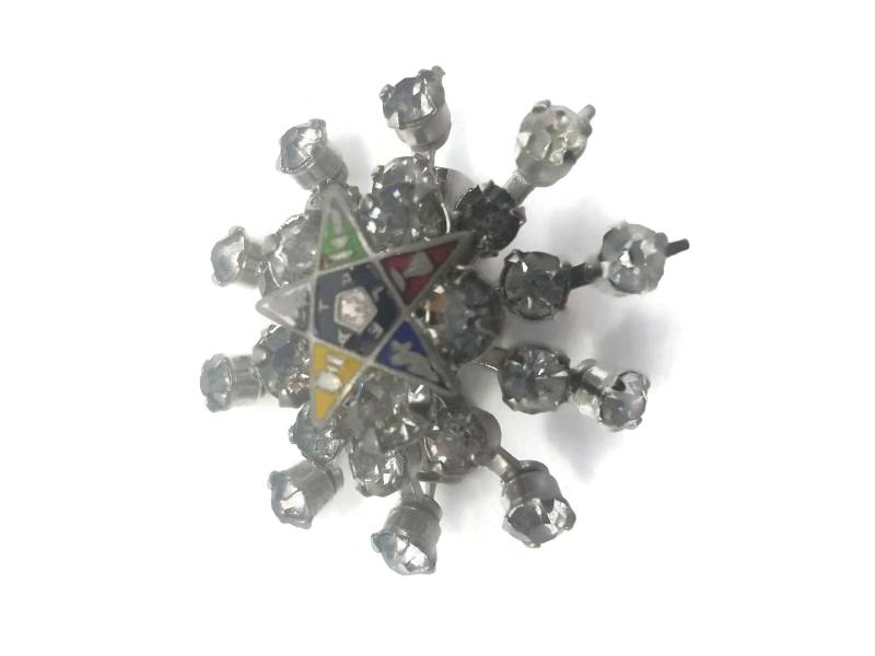 Vintage Freimaurer Strass Und Emaille Orden Des Oststerns Dreidimensionale Fatal Schneeflocken Brosche Vintage Freimaurer Strass Und Emaille Orden Des Oststerns Dreidimensionale Fatal Schneeflocken Brosche von ADreamersCarnival