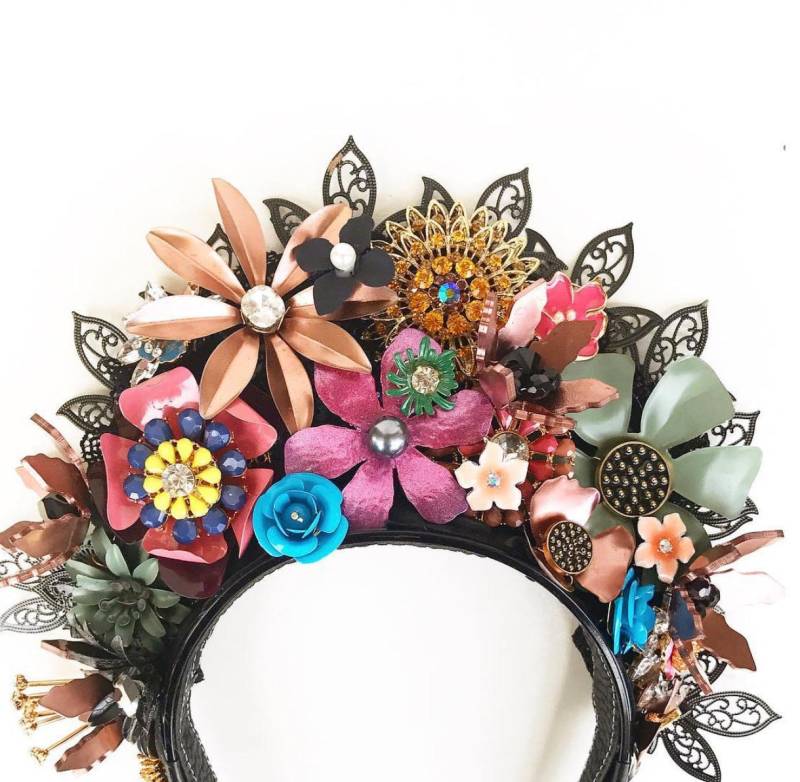 Der Frühling Neveah Blumenkrone || Racing | Blume Rose Gold Rosa Blau Grün Schwarz Floral von AELESTE