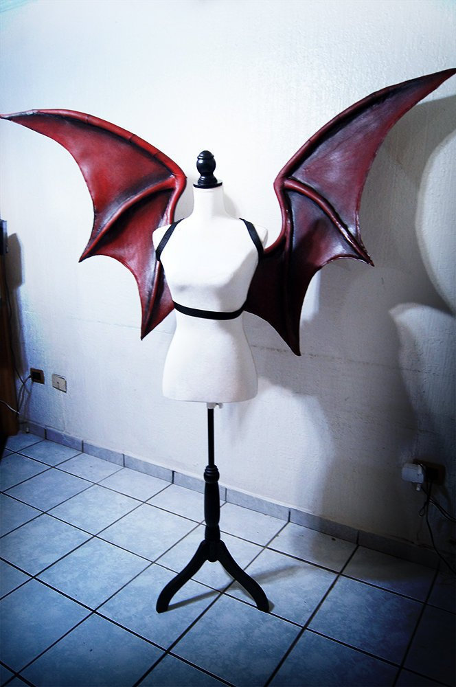 Dämonendrache Vampirflügel Cosplay Kostüm Einfache Details von AERYINGS