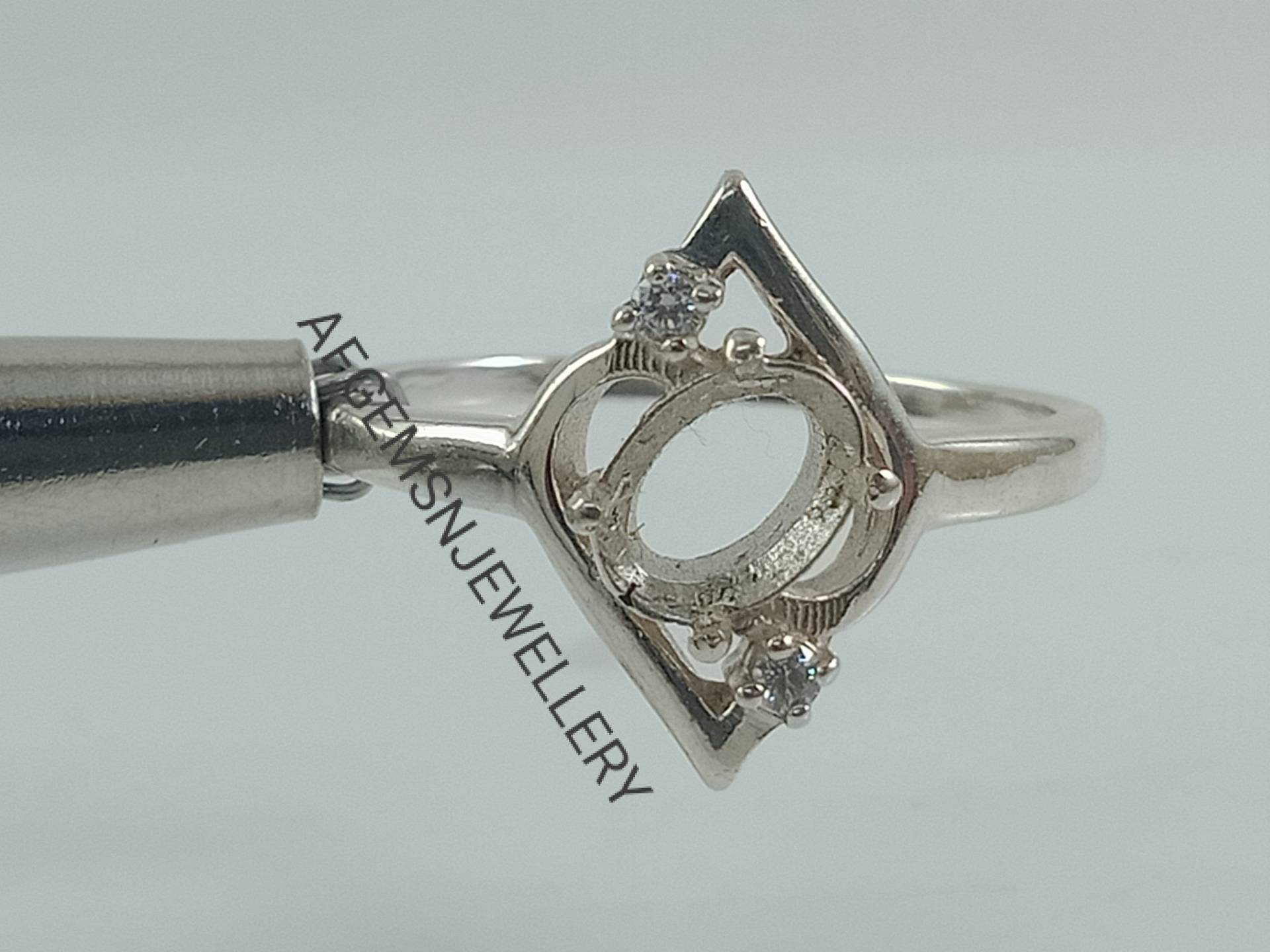 7x5mm Ovaler Halbring-Unikat Ring-Ohne Stein Ring-Bereit Zum Setzen Mit Deinem Eigenen Stein-925 Sterling Silber Ring-Zacken Fassungsring von AFGEMSNJEWELLERY