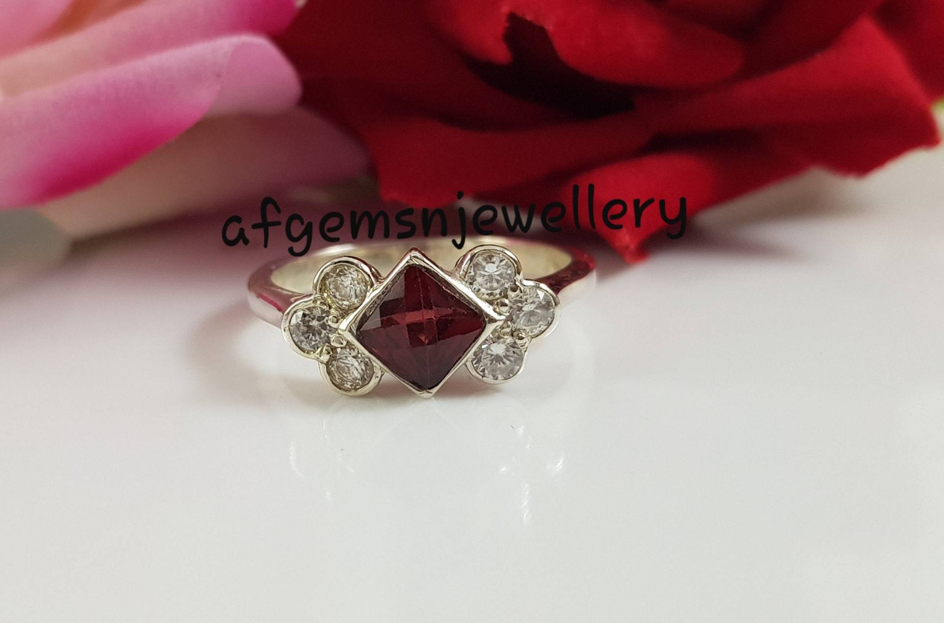 Hochwertiger Roter Granat Ring-Januar Geburtsstein Ring-Granat Solitär Verlobungsring-925Er Sterling Silber-Schmuck Handgefertigt von AFGEMSNJEWELLERY