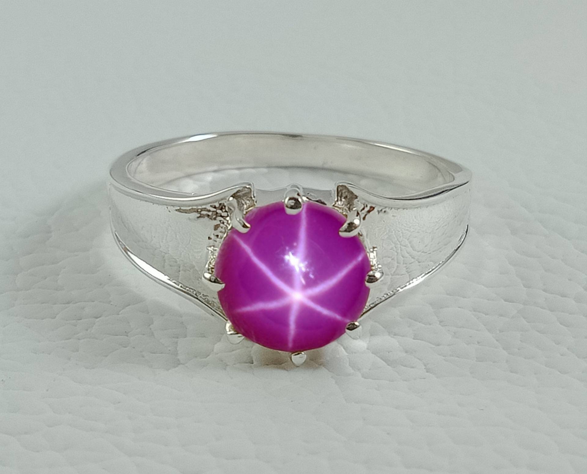 Massiver Silber Ring Pink Lindy Stern Rubin 6 Strahlen in Schmuck von AFGEMSNJEWELLERY