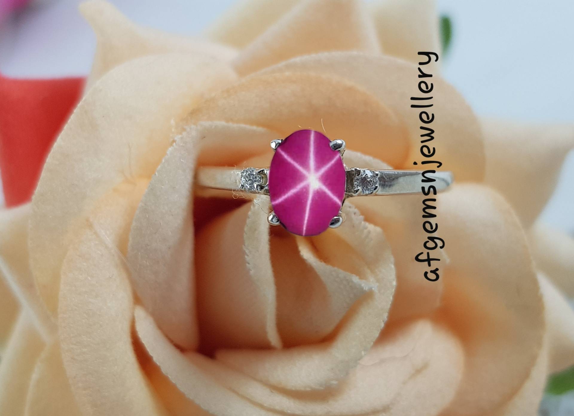 Schlichter Rubin Stern Ring Aus 925 Sterling Silber Echter Lindy Pink von AFGEMSNJEWELLERY