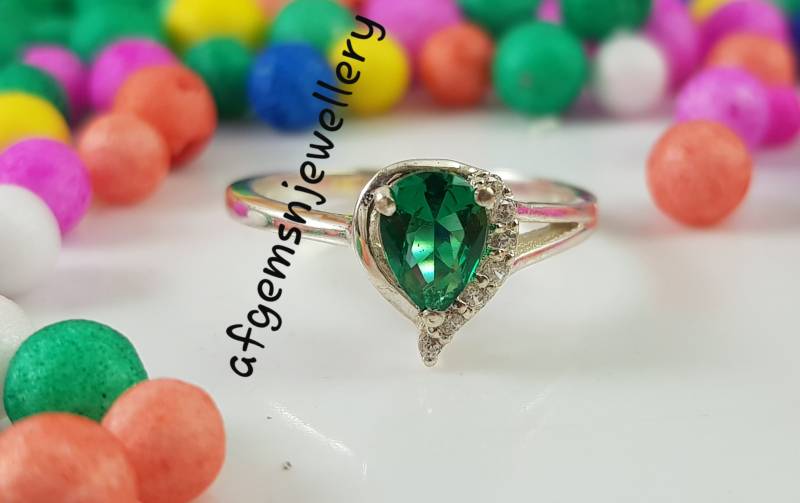 Smaragd Ring Lab Grown Cocktail Party Mai Geburtsstein Pear Cut Grün Edelstein Sterling Silber von AFGEMSNJEWELLERY