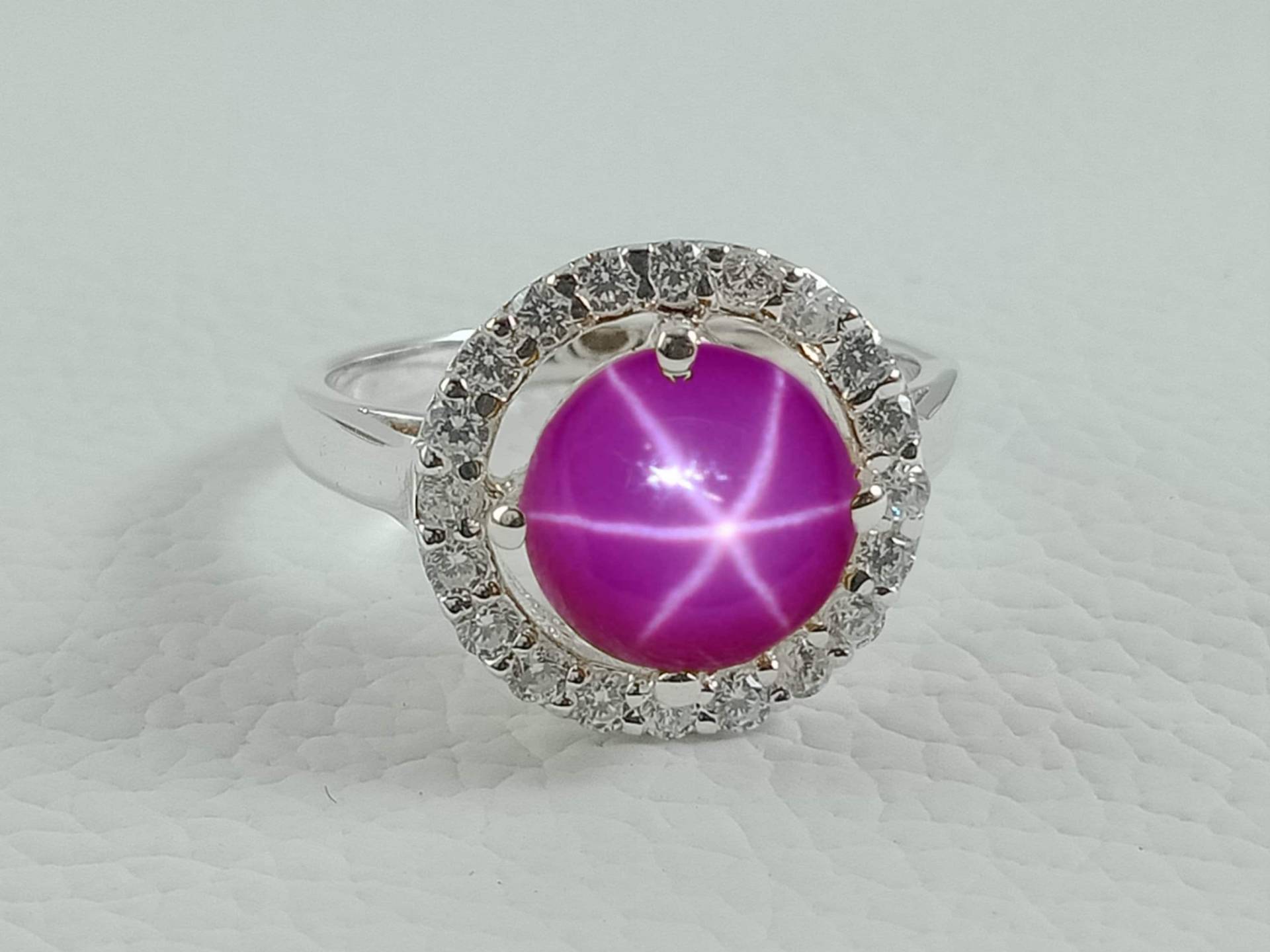 Zierlicher Lindy Pink Stern Ring 6 Strahlen Rubin in 925 Sterling Silber von AFGEMSNJEWELLERY