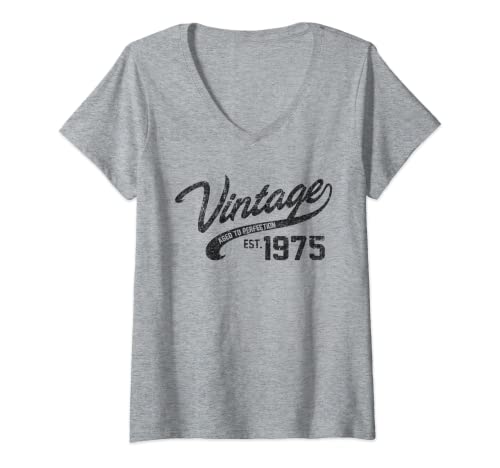 Damen Vintage Made In 1975 T-Shirt zum 43. Geburtstag T-Shirt mit V-Ausschnitt Damen Vintage Made In 1975 T-Shirt zum 43. Geburtstag T-Shirt mit V-Ausschnitt von AGED TO PERFECTION