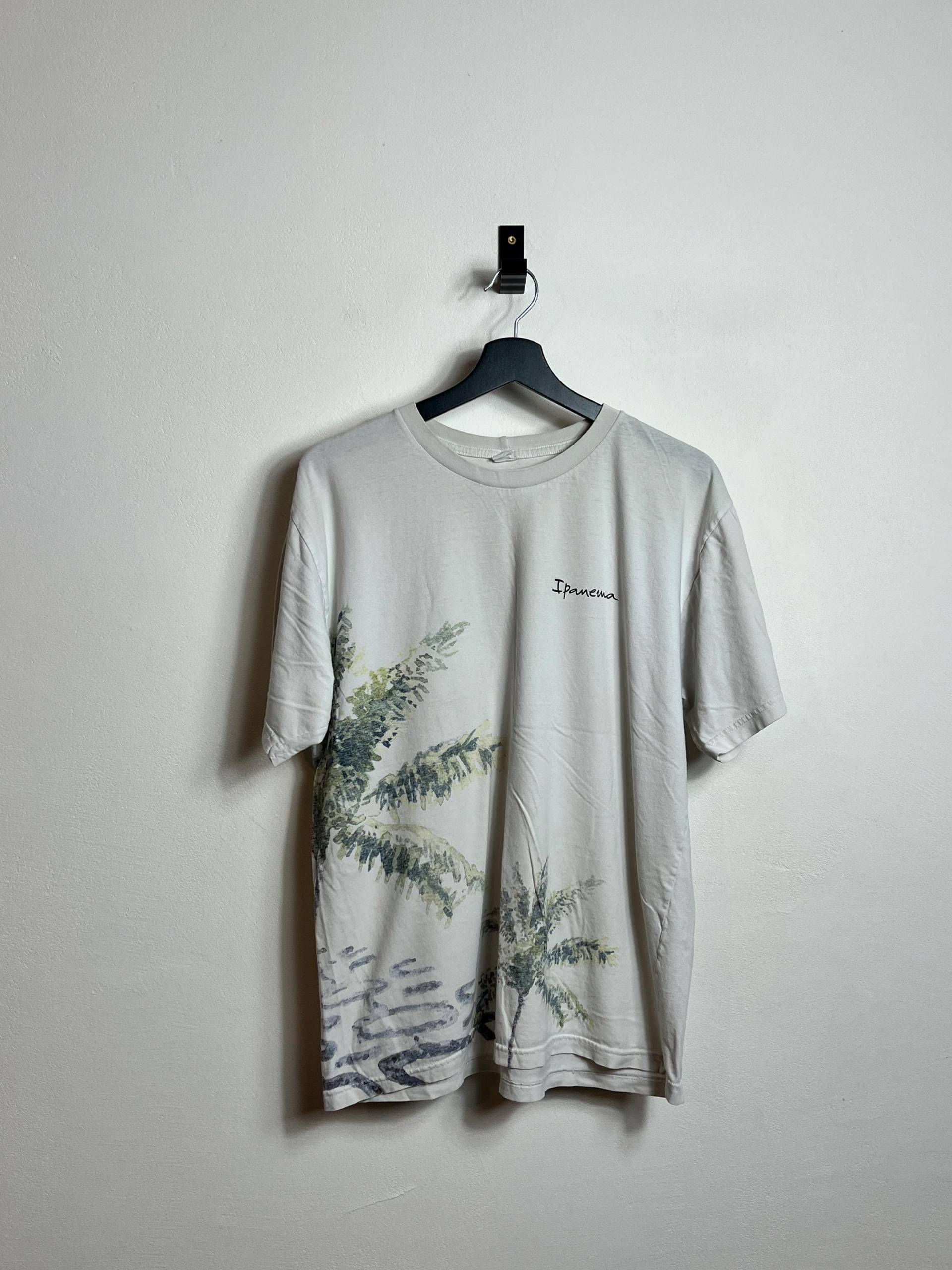 Vintage Ipanema Beach T Shirt M Faded White Allover Print von AGEDvntg