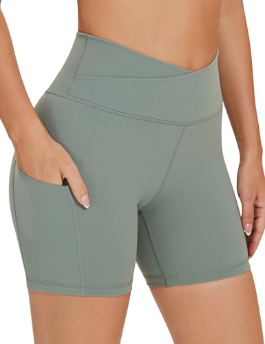 AGONVIN Atmungsaktive Crossover-Yoga-Biker-Shorts für Damen mit hoher Taille und Taschen Matcha-Grün XXL von AGONVIN